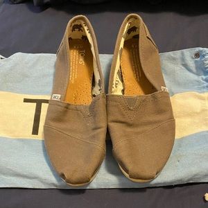 Gray Toms slip ons